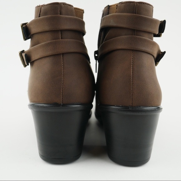 NWT Easy Street Denise sz 8.5 brown laser cut boot - Picture 7 of 9